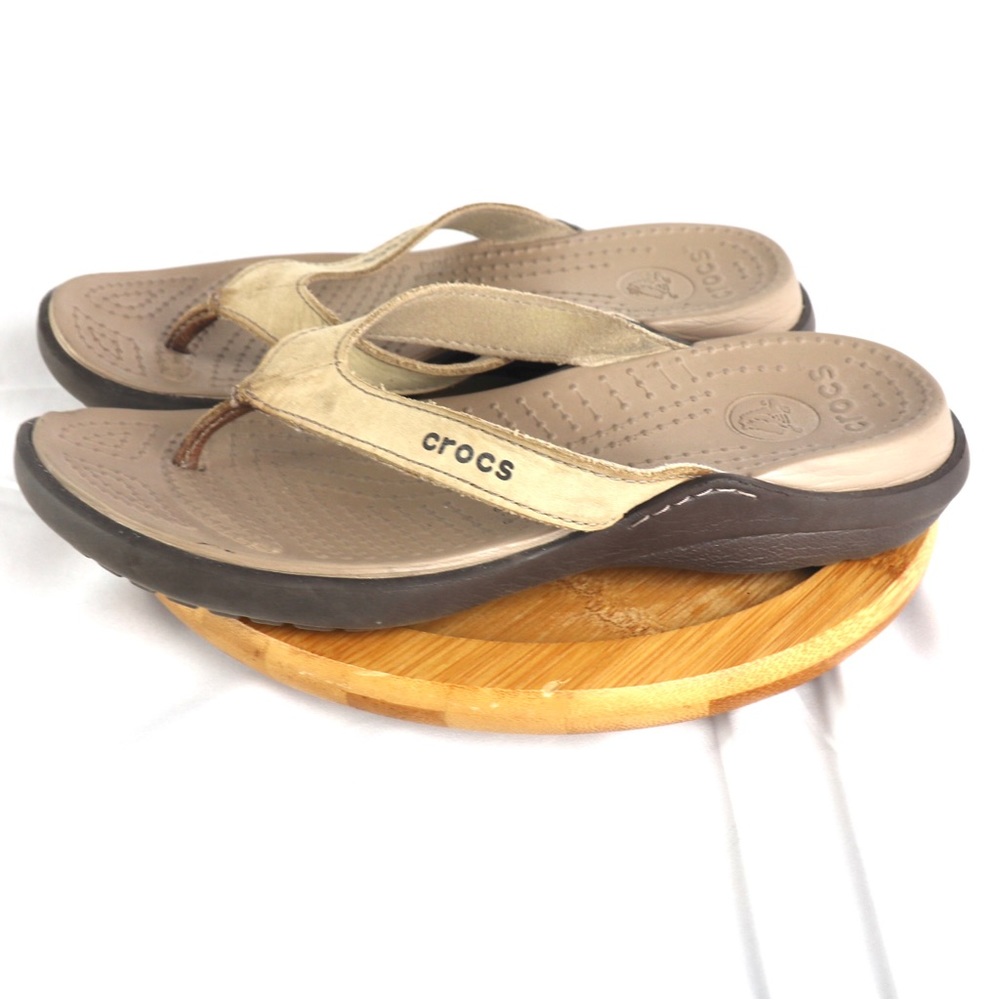Crocs Capri V Flip Flops  Sandals Dual Comfort Beige Tan Women's Size 7